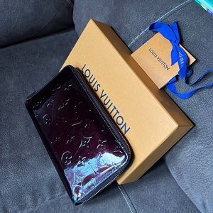 Louis vuitton vernis clutch long wallet